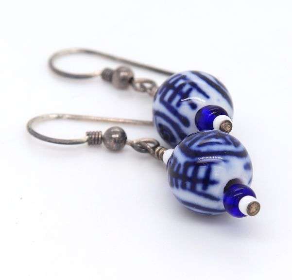 925 Sterling Silver Glass Dangle Earrings