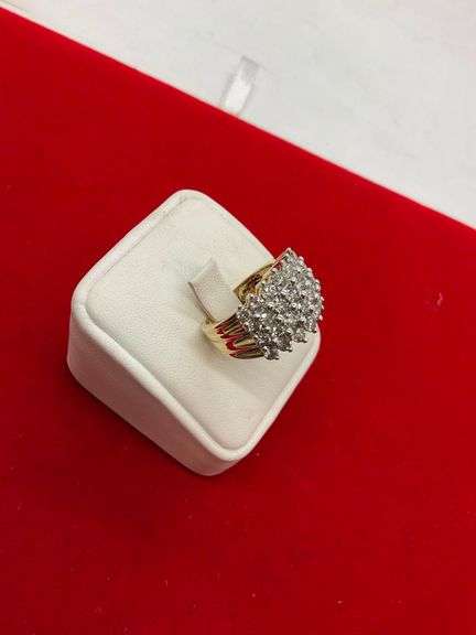 CERTIFIED BRAND NEW 14K GOLD AND DIAMOND CLUSTER RING.