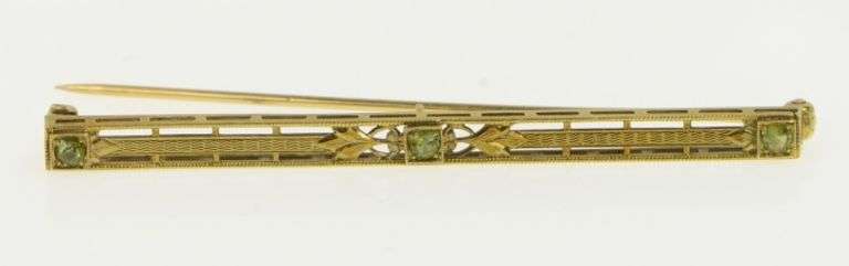 14K Yellow Gold Art Deco Peridot Ornate Pinstriped Bar Pin/Brooch