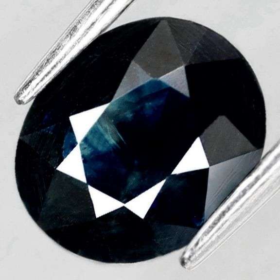 Silky! 1.69ct HEATED ONLY dark blue Sapphire