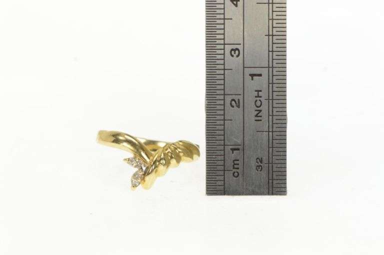14K Yellow Gold Retro Diamond Scalloped Bypass Wedding Band Ring