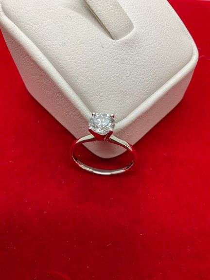 CERTIFIED BRAND NEW 14K WHITE GOLD AND DIAMOND SOLITAIRE RING