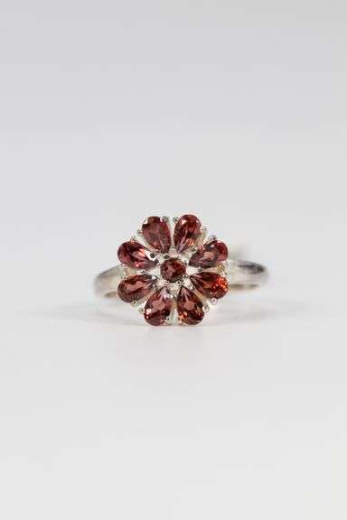 Sterling Silver Natural Garnet Gemstone Ring Size 9