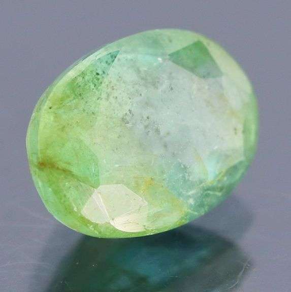 Awesome looking 3.95ct natural Zambian Emerald