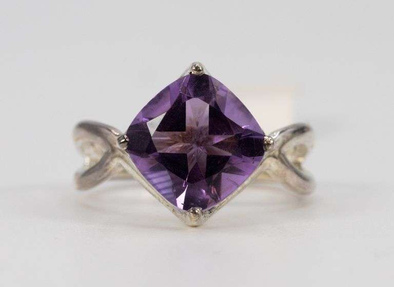 Sterling Silver Natural Amethyst Gemstone Ring Size 6