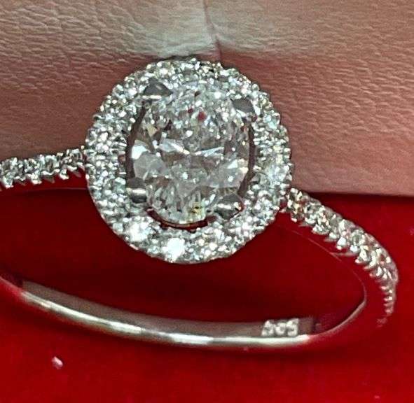 EVERY GIRLS FAVORITE DIAMOND ENGAGEMENT RING! 14KT SOLID WHITE GOLD
