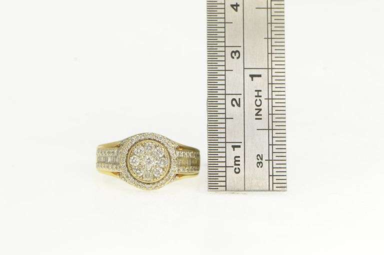 10K Yellow Gold 0.72 Ctw Diamond Halo Cluster Engagement Ring