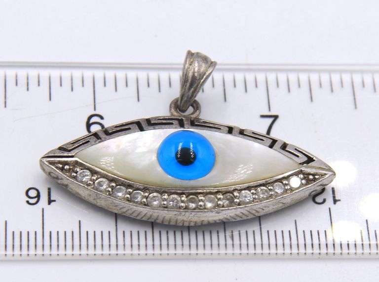 Group Lot of Vintage 925 Sterling Silver Pendants
