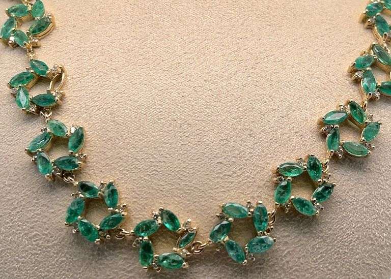 21.0 CARAT EMERALD & DIAMOND NECKLACE & EARRING SET- 18KT SOLID YELLOW GOLD!