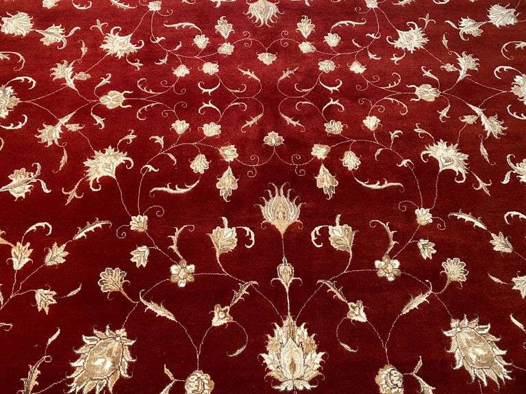 Exquisite Silk & Wool Rug 8'X11'.3"