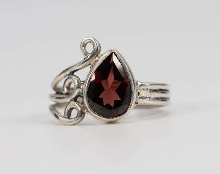 Sterling Silver Natural Garnet Gemstone Size 10
