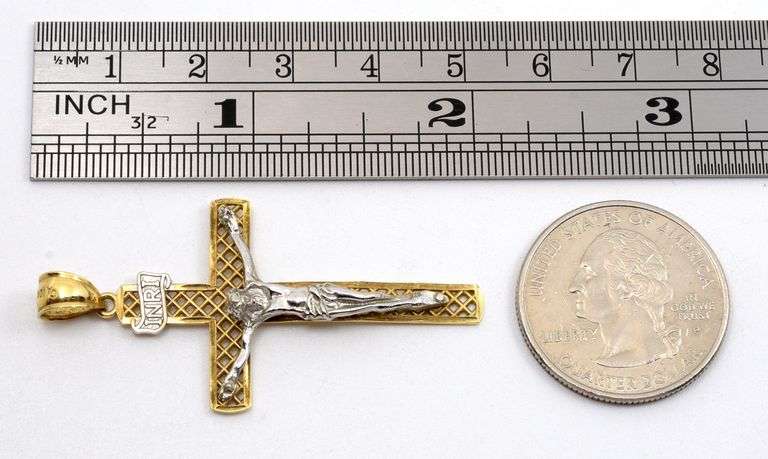 Classic W&Y Gold Crucifix