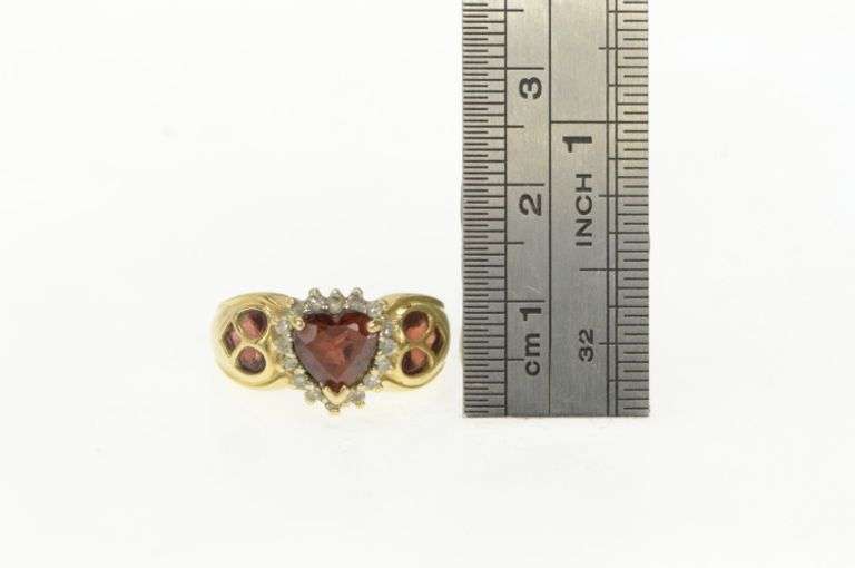 14K Yellow Gold Sweet Heart Garnet Diamond Halo Valentine Ring