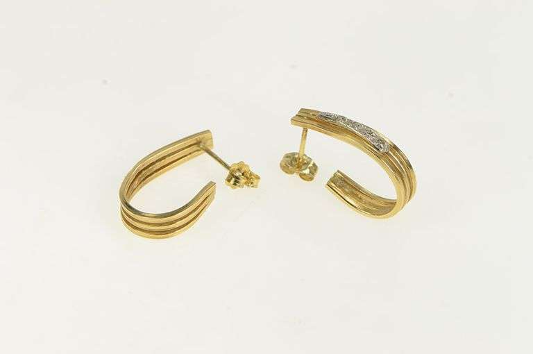 14K Yellow Gold Ornate Diamond Oval Semi Hoop Vintage Earrings