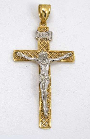 Classic W&Y Gold Crucifix
