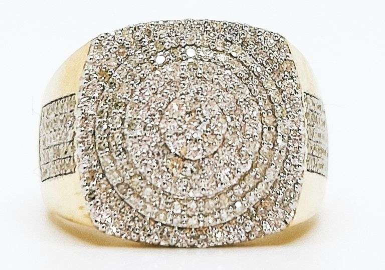 1.50 CARAT DIAMOND RING IN 10KT SOLID GOLD- SIZE 11