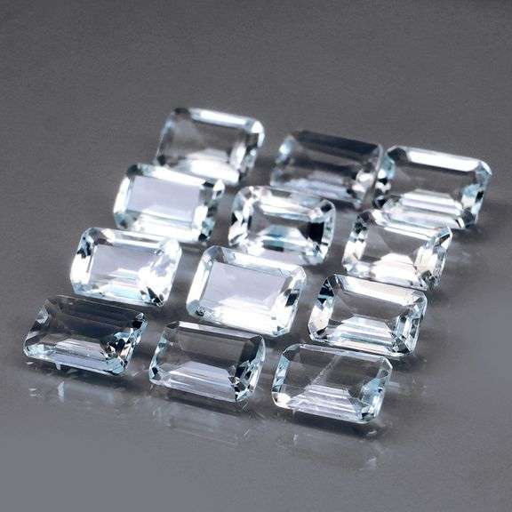 Large 4.78ct platinum blue emerald cut Aquamarine set