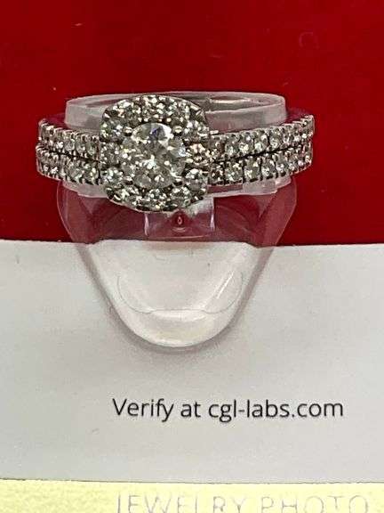 CERTIFIED 14K WHITE GOLD AND DIAMOND WEDDING SET