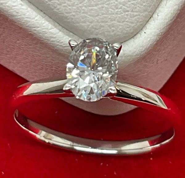 CERTIFIED BRAND NEW 14K WHITE GOLD AND DIAMOND SOLITAIRE RING