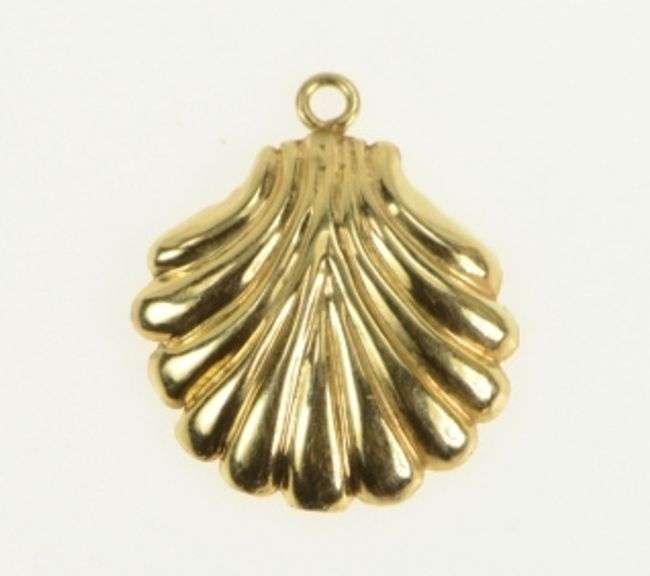 14K Yellow Gold 3D Scallop Sea Shell Ocean Motif Charm/Pendant