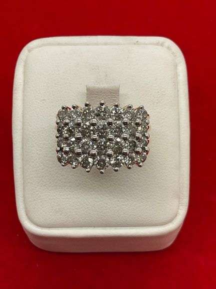 CERTIFIED BRAND NEW 14K GOLD AND DIAMOND CLUSTER RING.