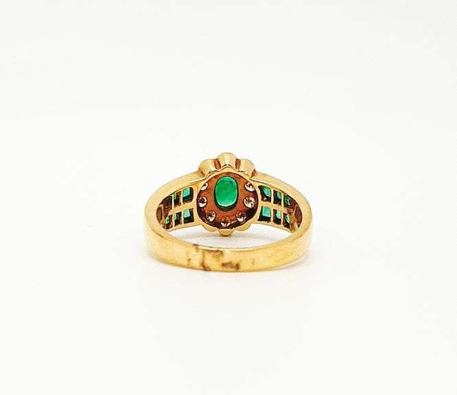 18kt Solid Yellow Gold, Emerald, and Diamond Ring
