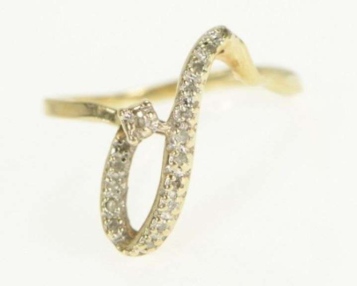 10K Yellow Gold Vintage Wavy Diamond Curvy Statement Ring