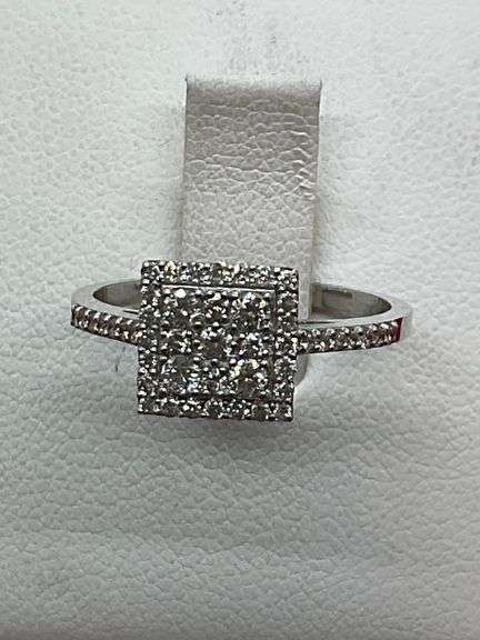 CERTIFIED BRAND NEW 14K WHITE GOLD AND DIAMOND RING