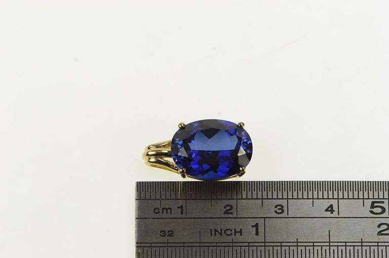 10K Yellow Gold Oval Syn. Sapphire Solitaire Vintage Statement Pendant
