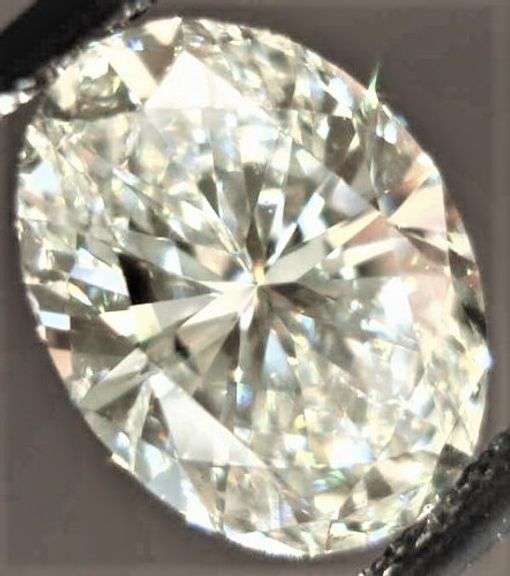 Sparkling 6.35 Ct VVs1 H-I Fire Moissanite Solitaire