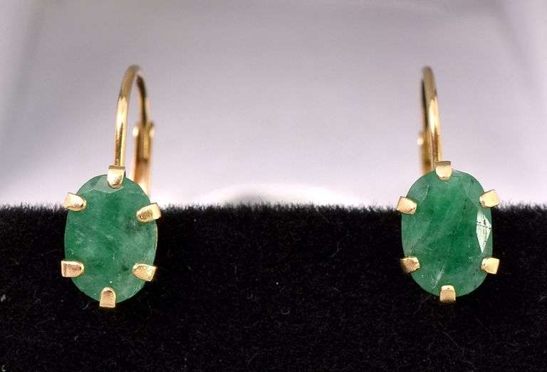 Beautiful Emerald Earrings In 14K Yellow Gold
