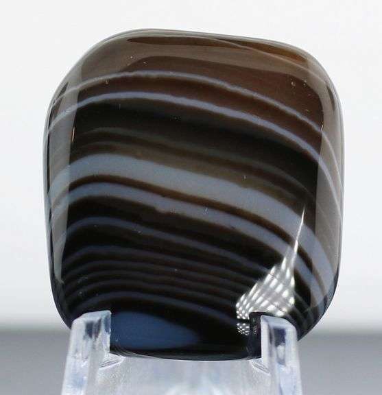Amazingly well defined 41.95ct striped Agate