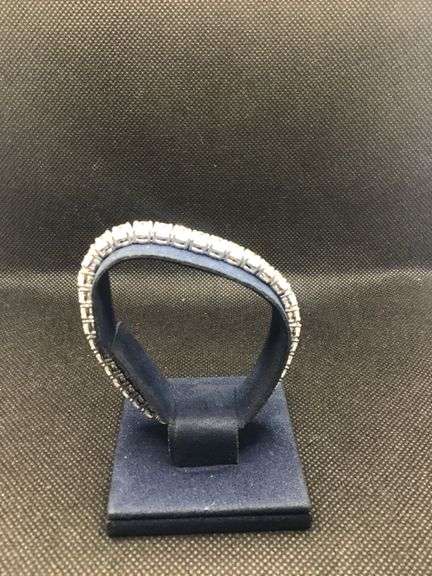 20.0+ CARAT OVAL-CUT DIAMOND TENNIS BRACELET IN 18KT SOLID WHITE GOLD- YES MA'AM!!