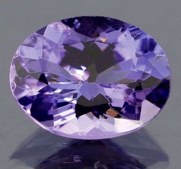 Vivid 1.76ct violet blue Tanzanite