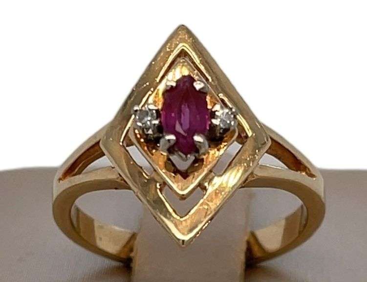14K GOLD RING WITH DIAMONDS AND TOURMALINE