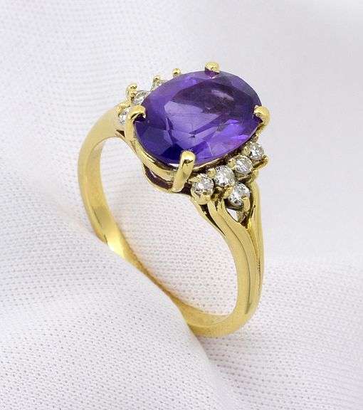 Gorgeous 18k Amethyst * Diamond Ring