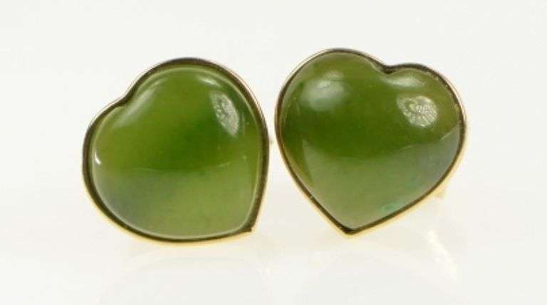 14K Yellow Gold Heart Green Nephrite Cabochon Vintage Stud Earrings