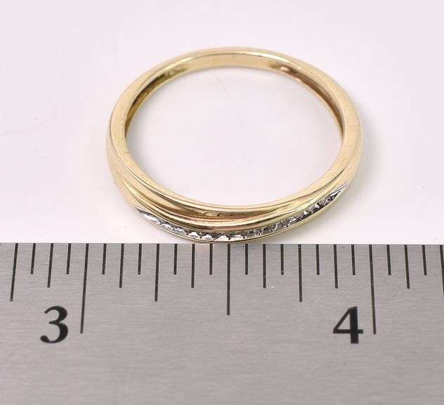 Charming Mens Diamond Ring Band In Yellow Gold