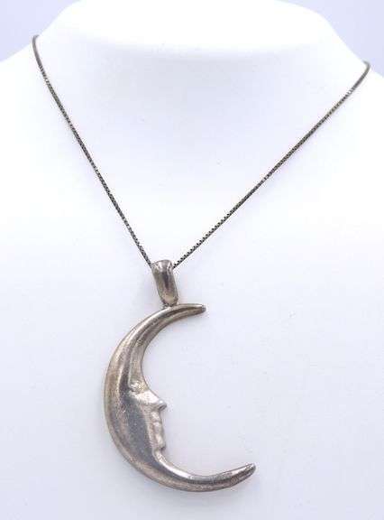 Vintage 25 Sterling Silver Half Moon Pendant on Box Chain Necklace