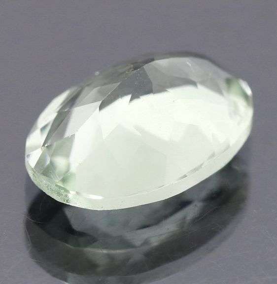 Extraordinary 4.90ct natural platinum green Amethyst