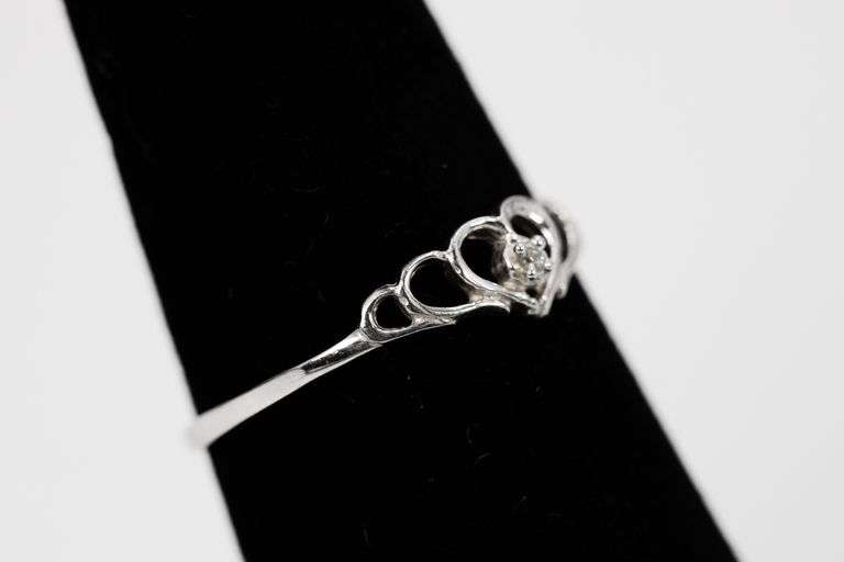 10k White Gold White CZ Solitaire Heart Promise Ring Size 6.75