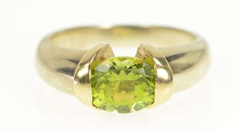 14K Yellow Gold Oval Peridot Vintage Solitaire Statement Ring