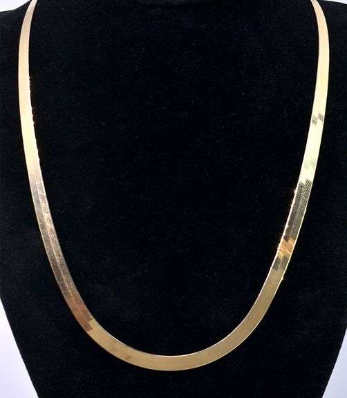Marvelous Herring Bone Chain Necklace In 14K Yellow Gold