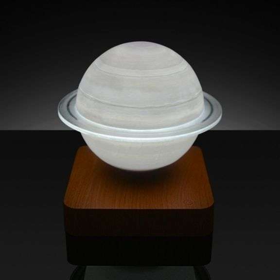 Levitating 3D-Printed Saturn Lamp