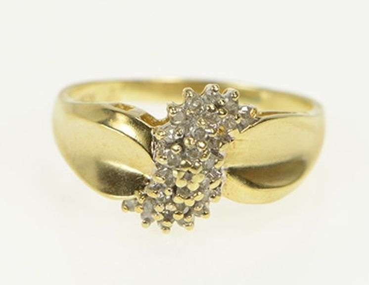 10K Yellow Gold Vintage Classic Diamond Wavy Cluster Bypass Ring