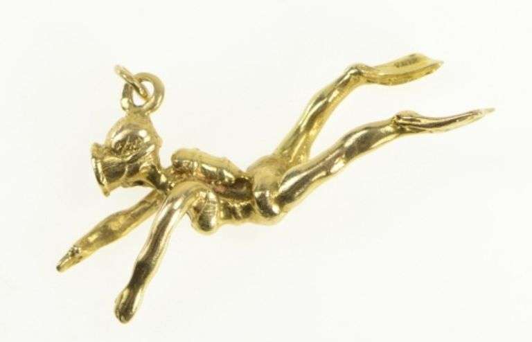 14K Yellow Gold 3D Vintage Scuba Diver Exploration Charm/Pendant