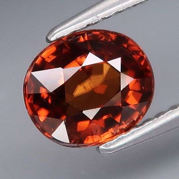 Collectors! 1.83ct VS natural Imperial Zircon