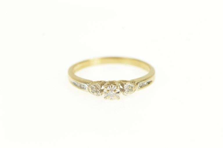 10K Yellow Gold Classic Vintage Diamond Retro Promise Ring