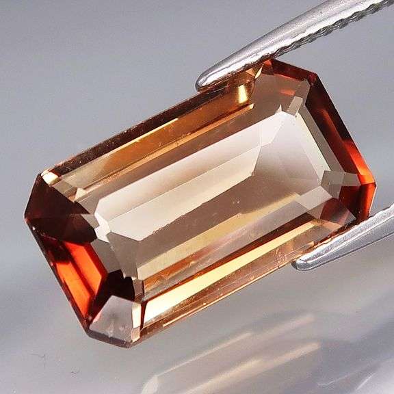 Captivating 6.77ct bi-color Imperial Topaz