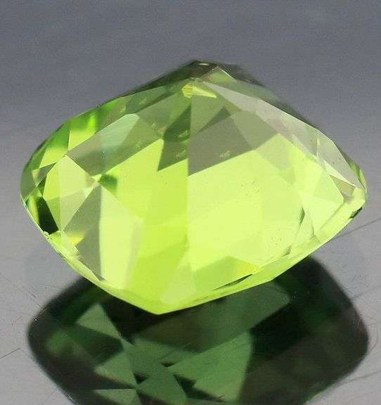 Superb 4.23ct Cushion Cut Apple Green Peridot
